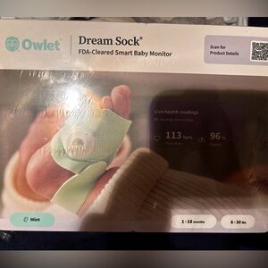 Owlet Dream Sock Baby Monitor in Light Green